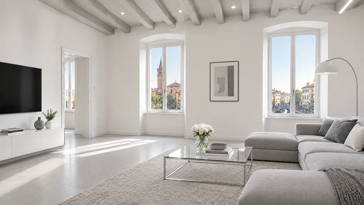Dopo: appartamento ristrutturato in bianco e grigio